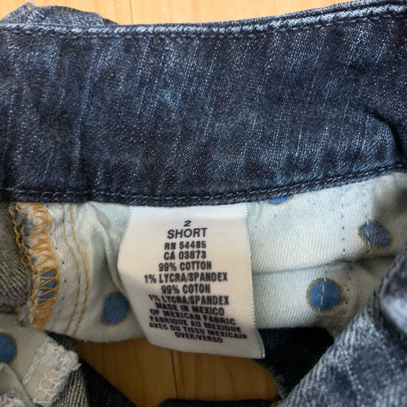 🌺 2/$25 American Eagle denim shorts - Picture 6 of 6